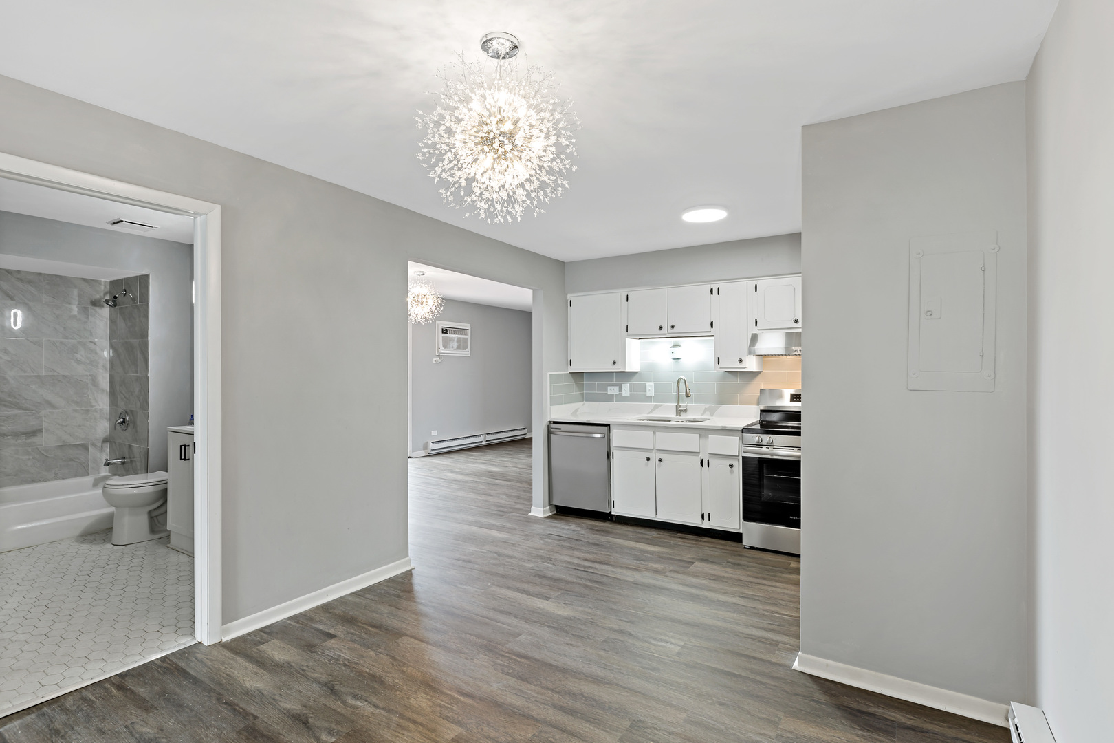 15732 Terrace Drive, Unit R02 Oak Forest, IL 60452 - Photo 13 of 20 Gallery Image 13