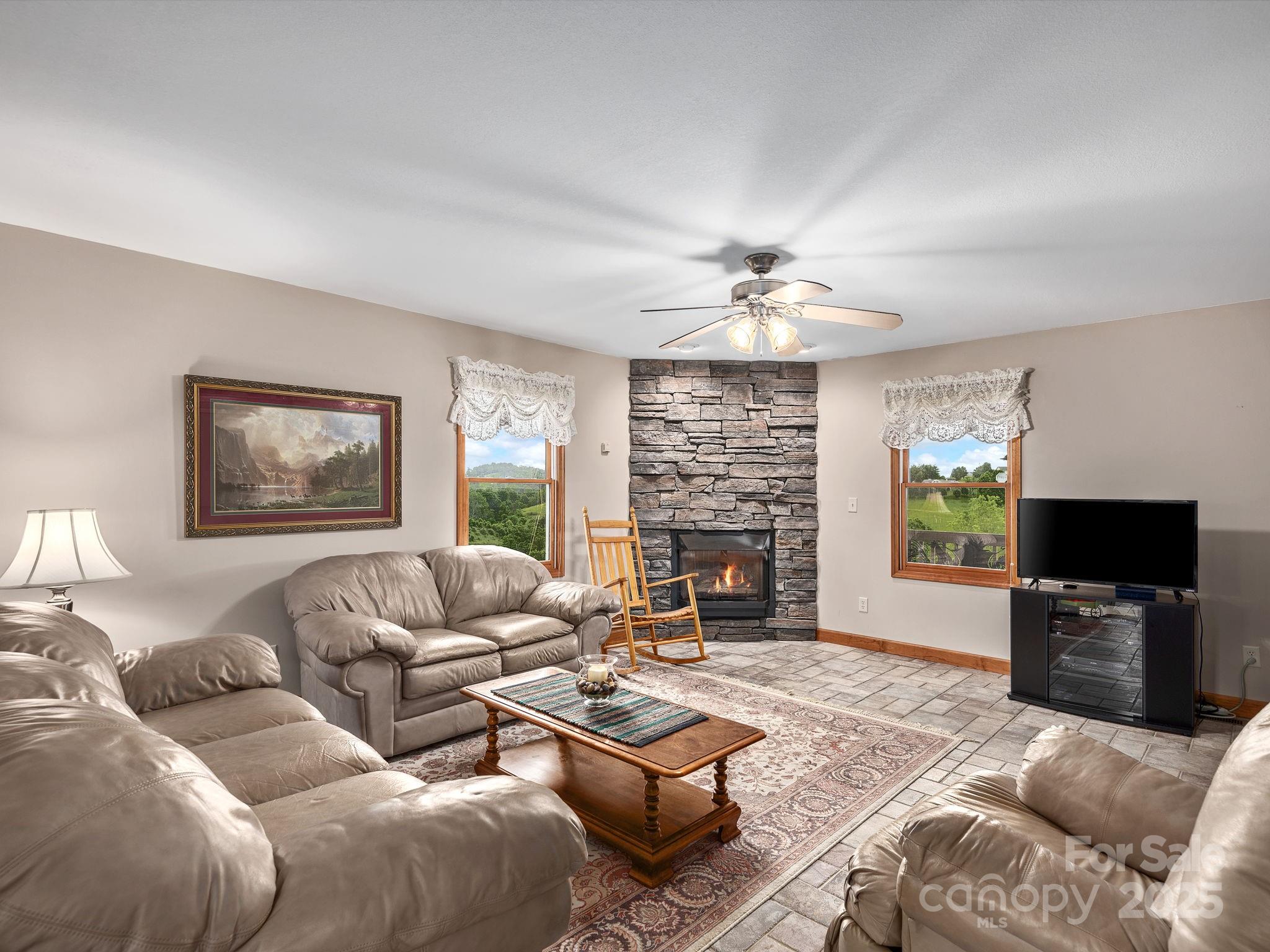 132 Rabbit Ham Road Leicester, NC 28748 - Photo 7 of 46 Gallery Image 7