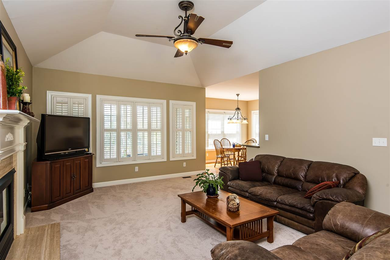 8200 Eden Close Court Raleigh, NC 27613 - Photo 6 of 15 Living Room