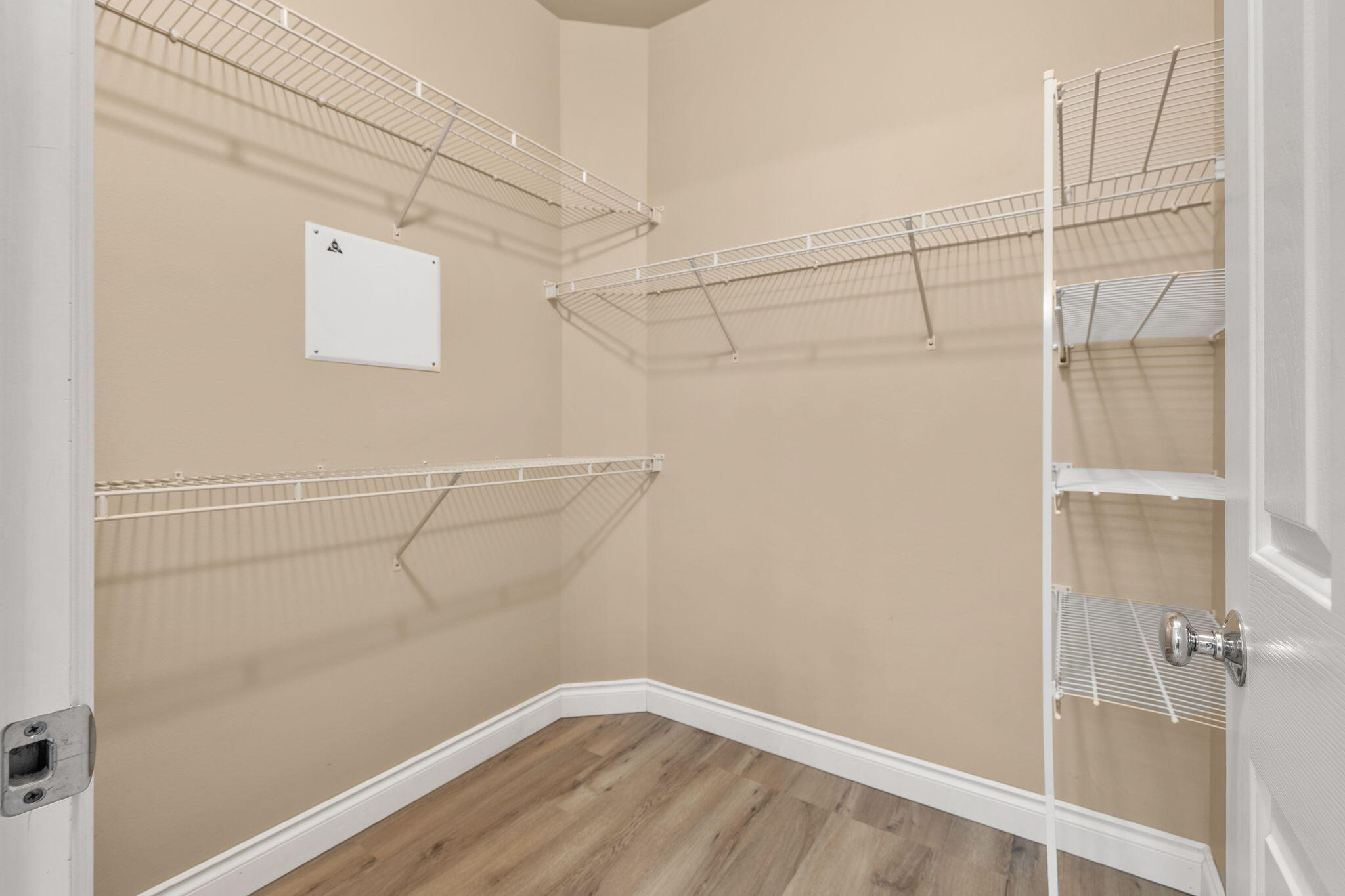 19468 Blue Lake Loop Bend, OR 97702 - Photo 29 of 47 Primary Closet