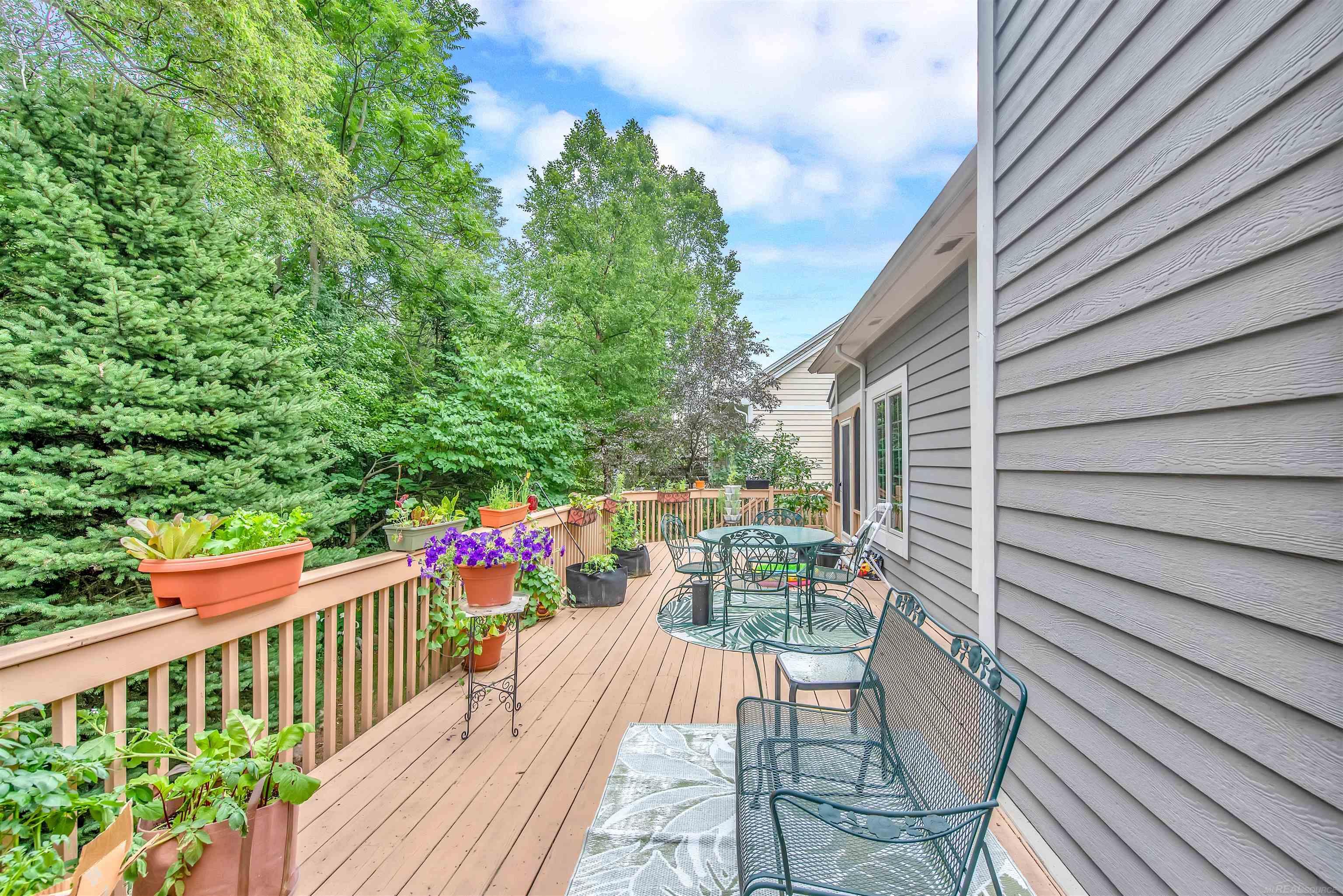 3111 Fairgrove Terrace Rochester, MI 48309 - Photo 32 of 35 50083664-31.JPG