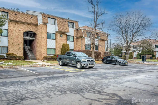 $384,900 | 707 Edison Glen Terrace, Edison, NJ 08837