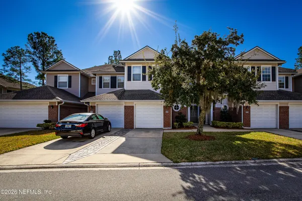 $320,000 | 2045 Secret Garden Lane, Unit 605, Fleming Island, FL 32003