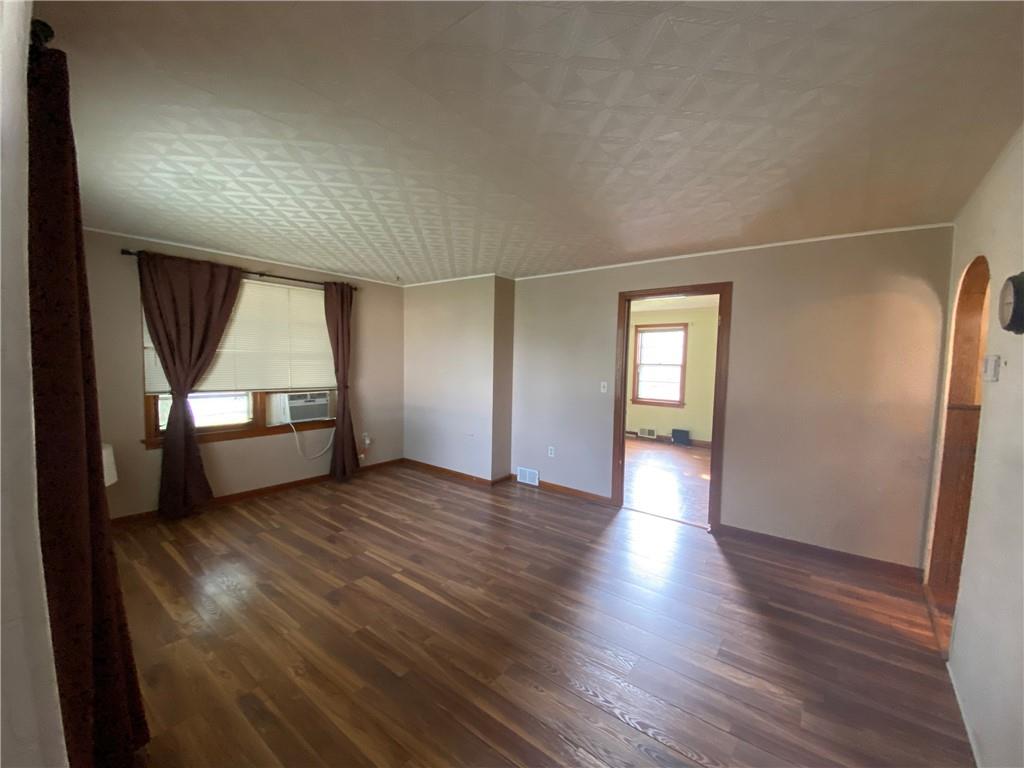 2718 Sterrettania Road Erie, PA 16506 - Photo 6 of 22
