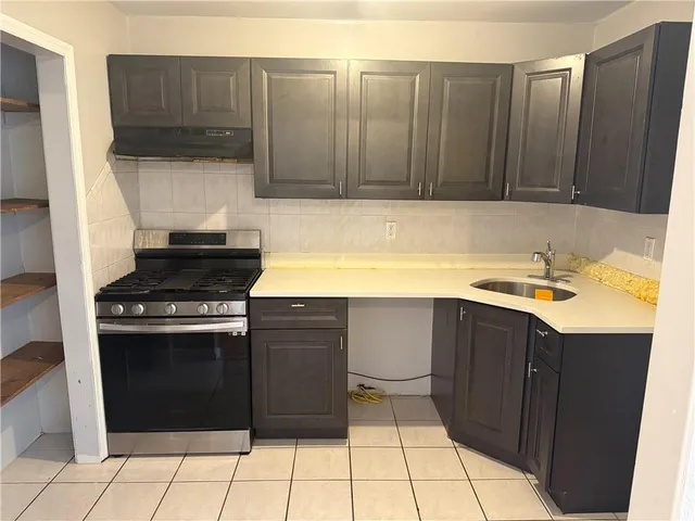 $858,000 | 759 Drew Street | City Line