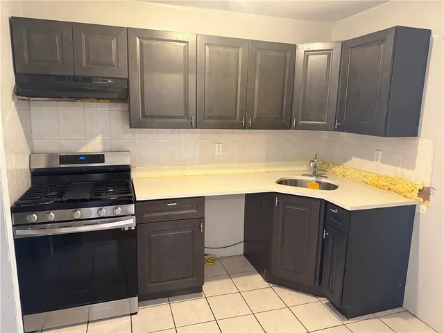 $858,000 | 759 Drew Street | City Line