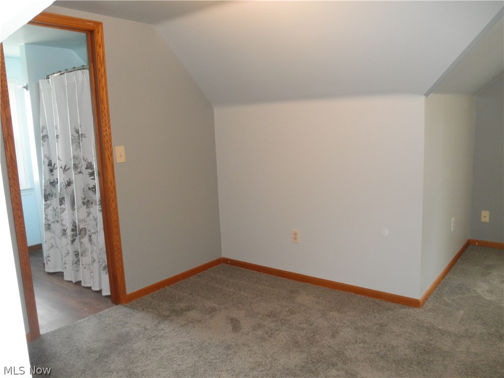 11019 Snow Road Parma Heights, OH 44130 - Photo 8 of 25