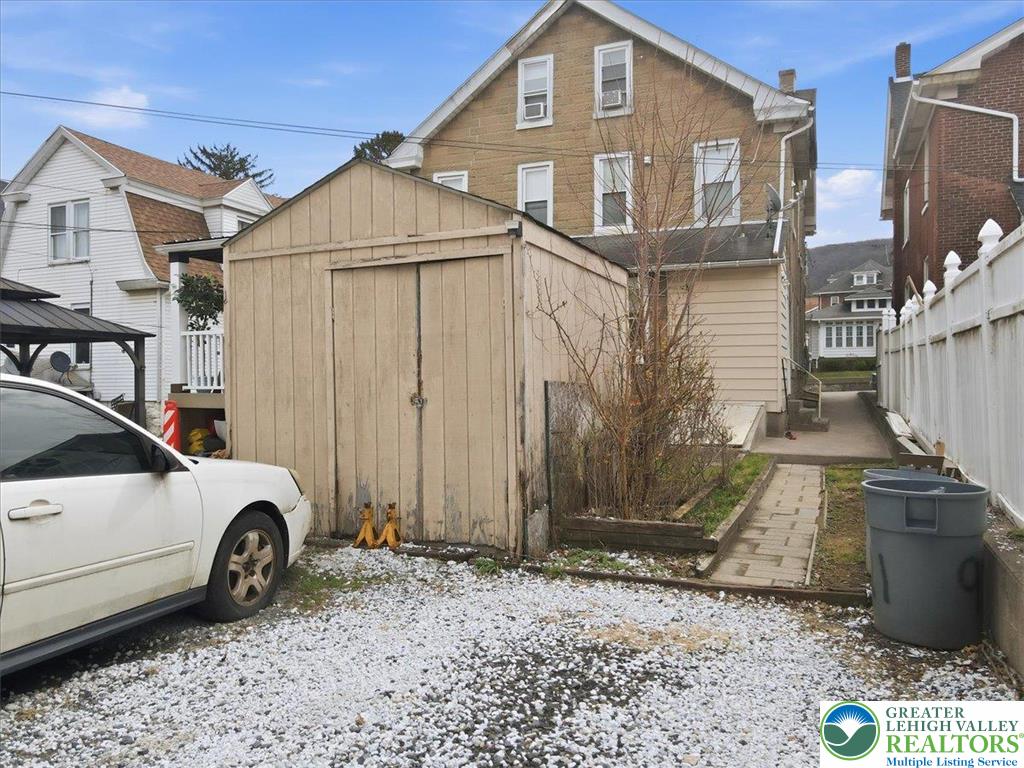 921 Broadway Fountain Hill, PA 18015 - Photo 71 of 93