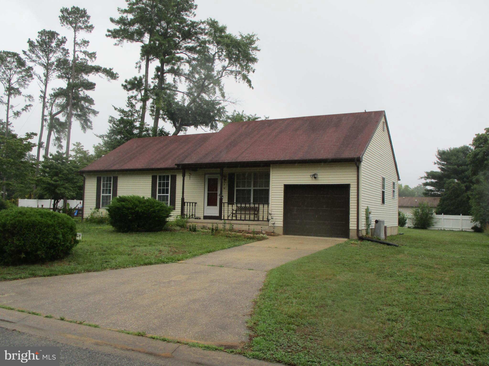 181 Evergreen Road Magnolia, DE 19962 - Photo 2 of 40 2 Car Driveway & Garage