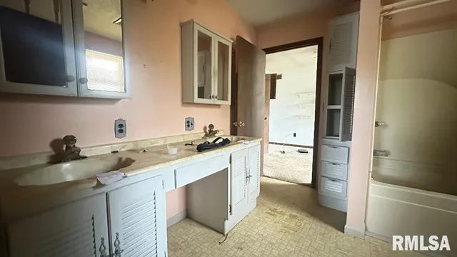 $65,000 | 113 North Adams Street, Clayton, IL 62324