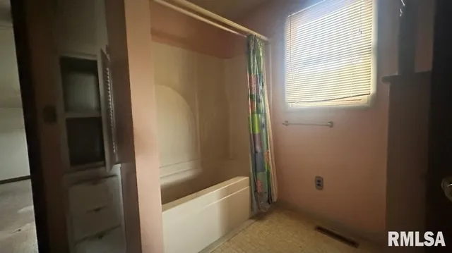 $65,000 | 113 North Adams Street, Clayton, IL 62324