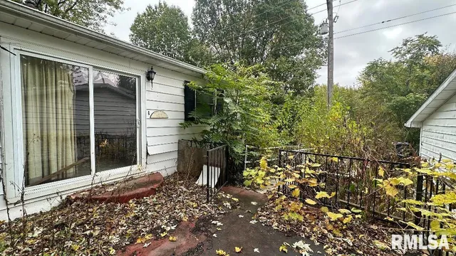 $65,000 | 113 North Adams Street, Clayton, IL 62324