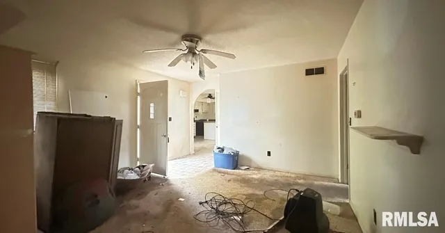 $65,000 | 113 North Adams Street, Clayton, IL 62324