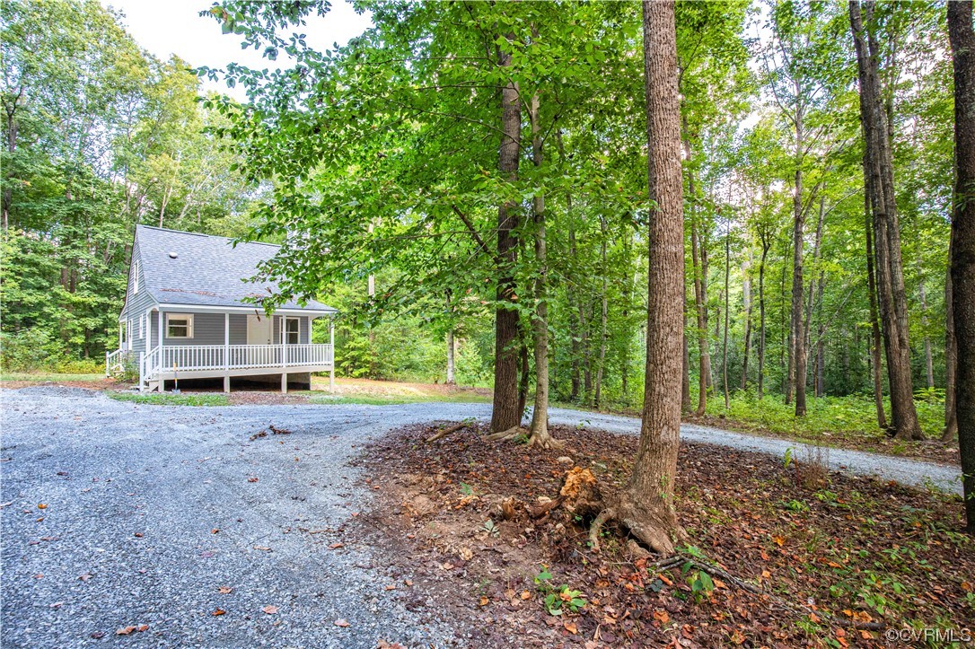 10516 Cross County Road Mineral, VA 23117 - Photo 3 of 31 Gallery Image 3