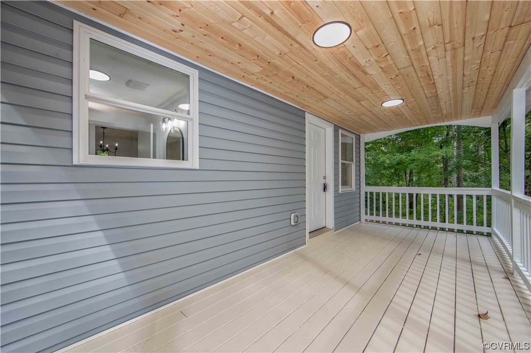 10516 Cross County Road Mineral, VA 23117 - Photo 4 of 31 Gallery Image 4