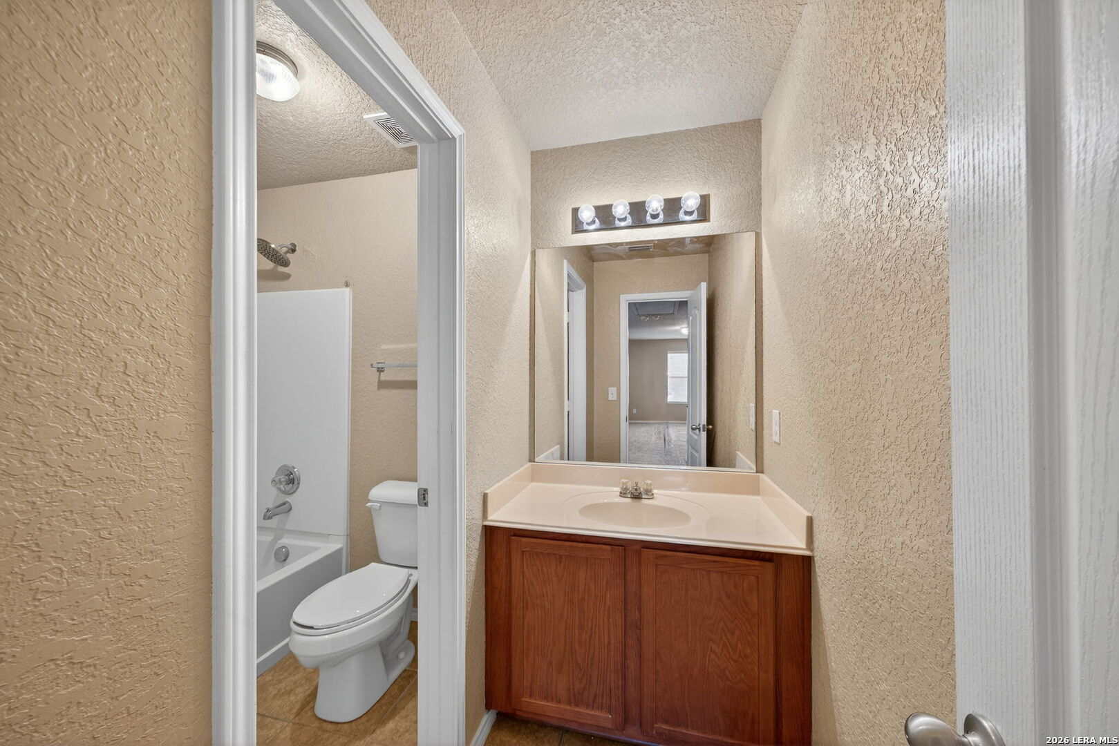 5706 Sendero Spring San Antonio, TX 78251 - Photo 14 of 19
