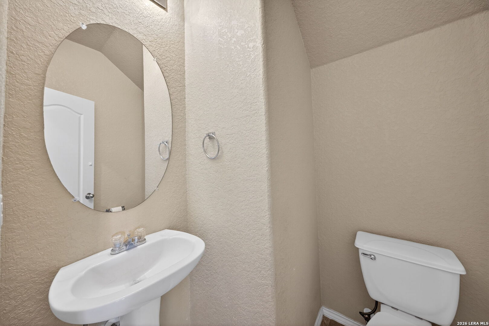5706 Sendero Spring San Antonio, TX 78251 - Photo 8 of 19