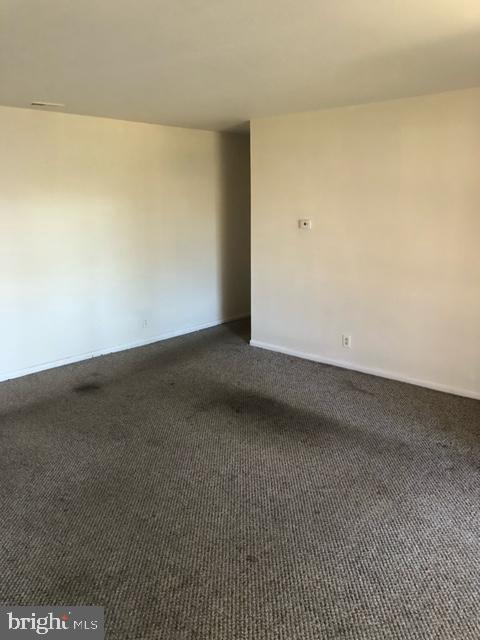 116 Van Buren Road, Unit 12 Voorhees, NJ 08043 - Photo 6 of 18 Living Room
