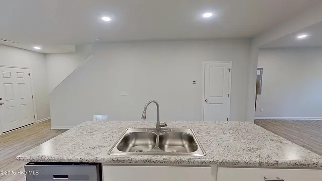 $1,900 | 464 Maides Avenue, Wilmington, NC 28405