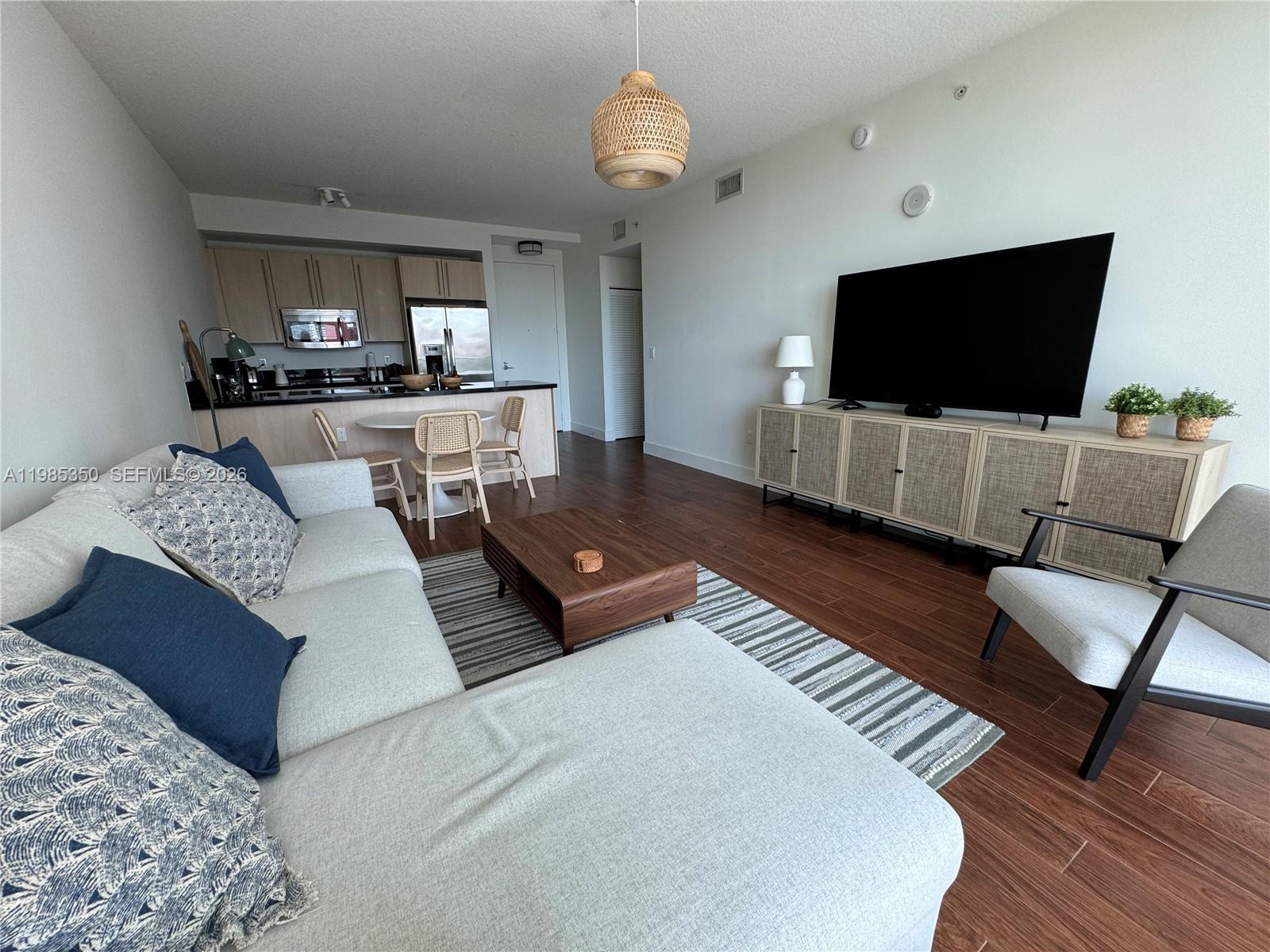 79 Southwest 12th Street, Unit 1502S Miami, FL 33130 - Photo 3 of 16