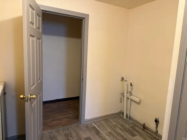 $219,500 | 927 South Main Street, Kendallville, IN 46755