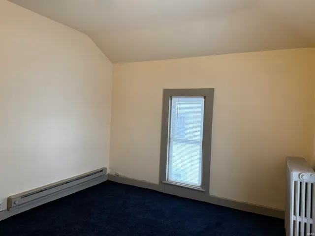 $229,500 | 927 South Main Street, Kendallville, IN 46755