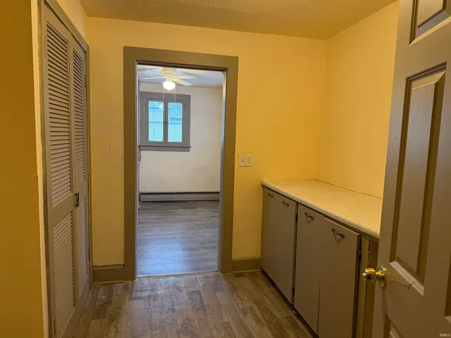 $229,500 | 927 South Main Street, Kendallville, IN 46755