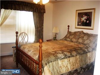 619 Rhawn Street Philadelphia, PA 19111 - Photo 10 of 12 Bedroom 2