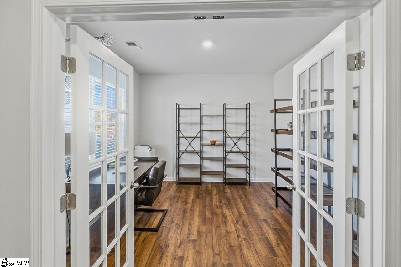 80 Oak Edge Lane Greer, SC 29651 - Photo 4 of 45
