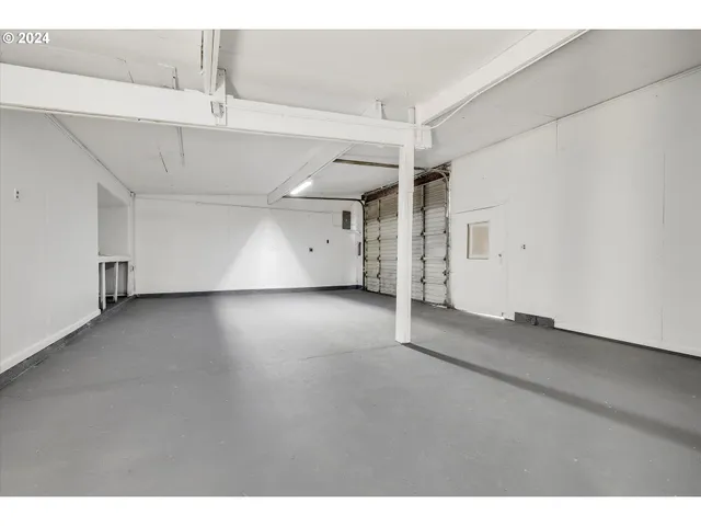 $600,000 | 16265 Highway 224, Damascus, OR 97089