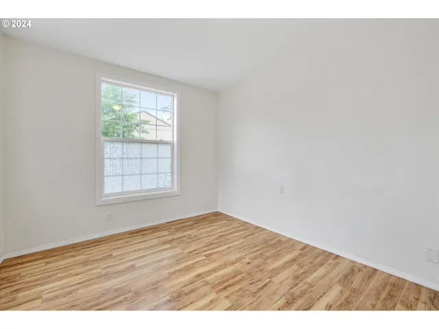 $600,000 | 16265 Highway 224, Damascus, OR 97089