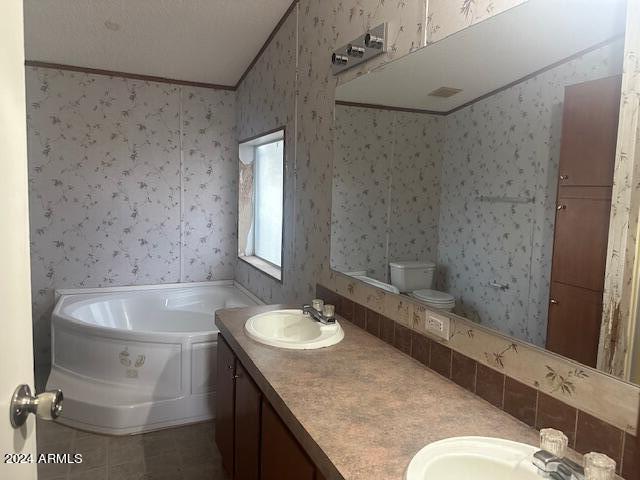 4256 West Gleeson Road Elfrida, AZ 85610 - Photo 11 of 17 MASTER BATHROOM