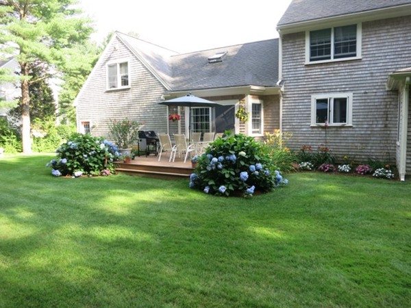 58 Buttercup Lane Hanover, MA 02339 - Photo 8 of 23