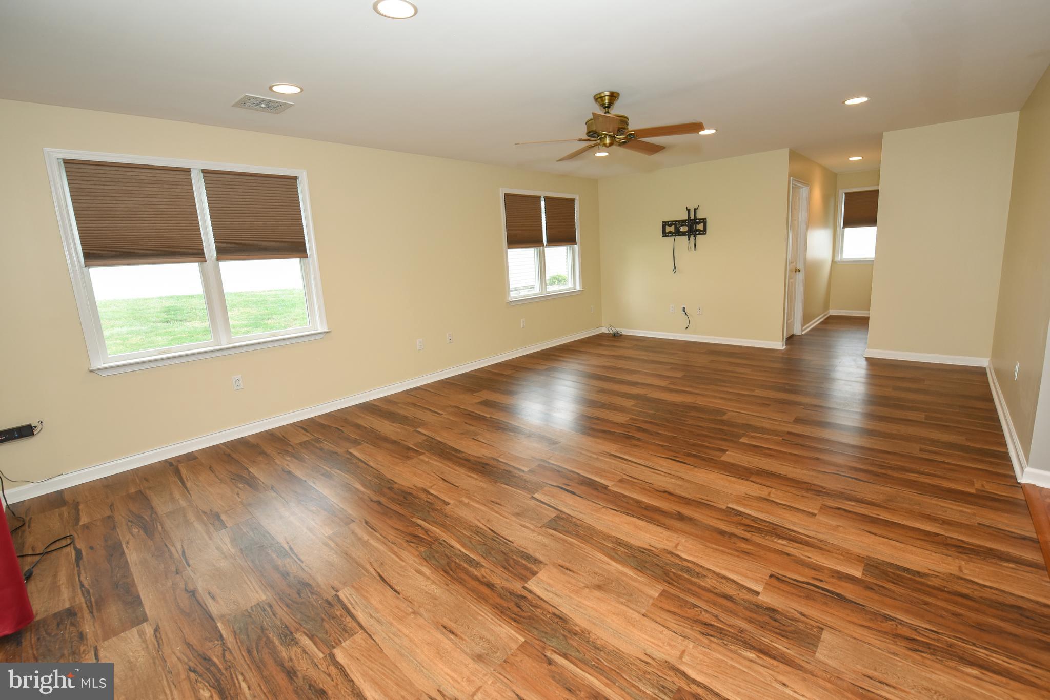 43 Calicobush Road Levittown, PA 19057 - Photo 11 of 24