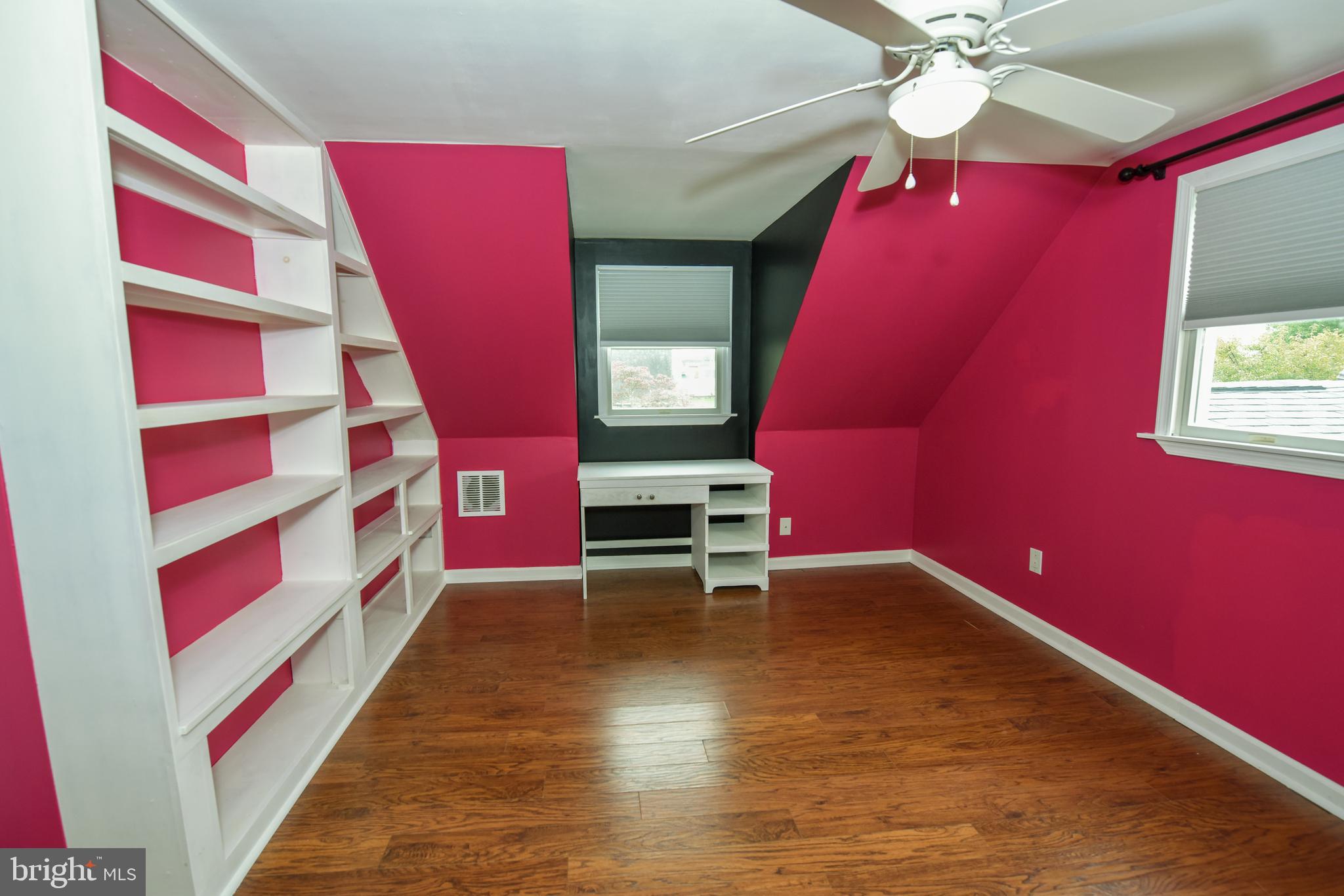 43 Calicobush Road Levittown, PA 19057 - Photo 15 of 24
