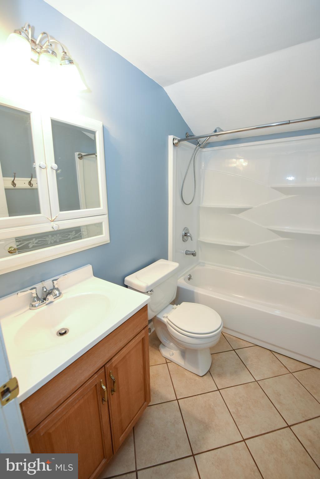 43 Calicobush Road Levittown, PA 19057 - Photo 20 of 24