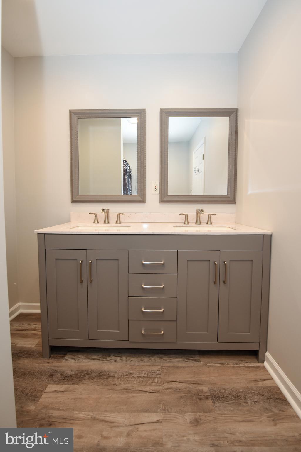 43 Calicobush Road Levittown, PA 19057 - Photo 4 of 24