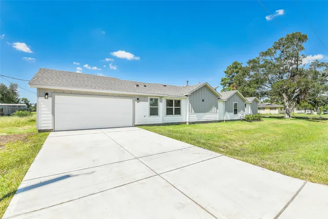 $282,400 | 2845 14th Street, Hempstead, TX 77445