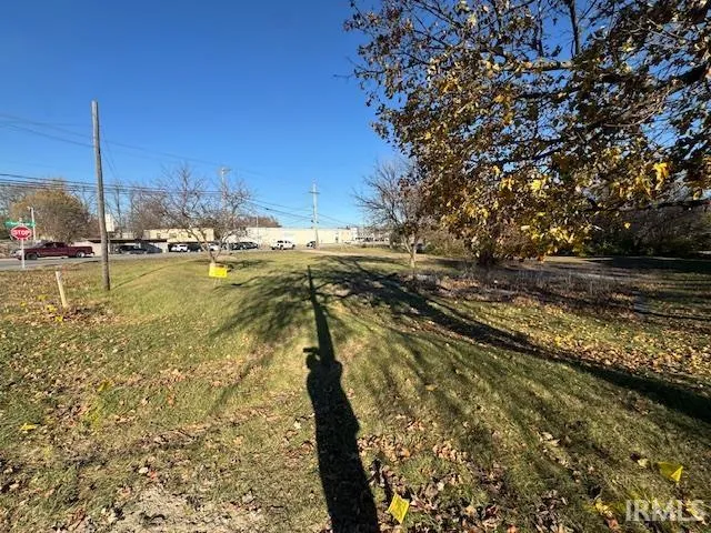 $69,900 | 3325 Lower Huntington Road, Fort Wayne, IN 46809