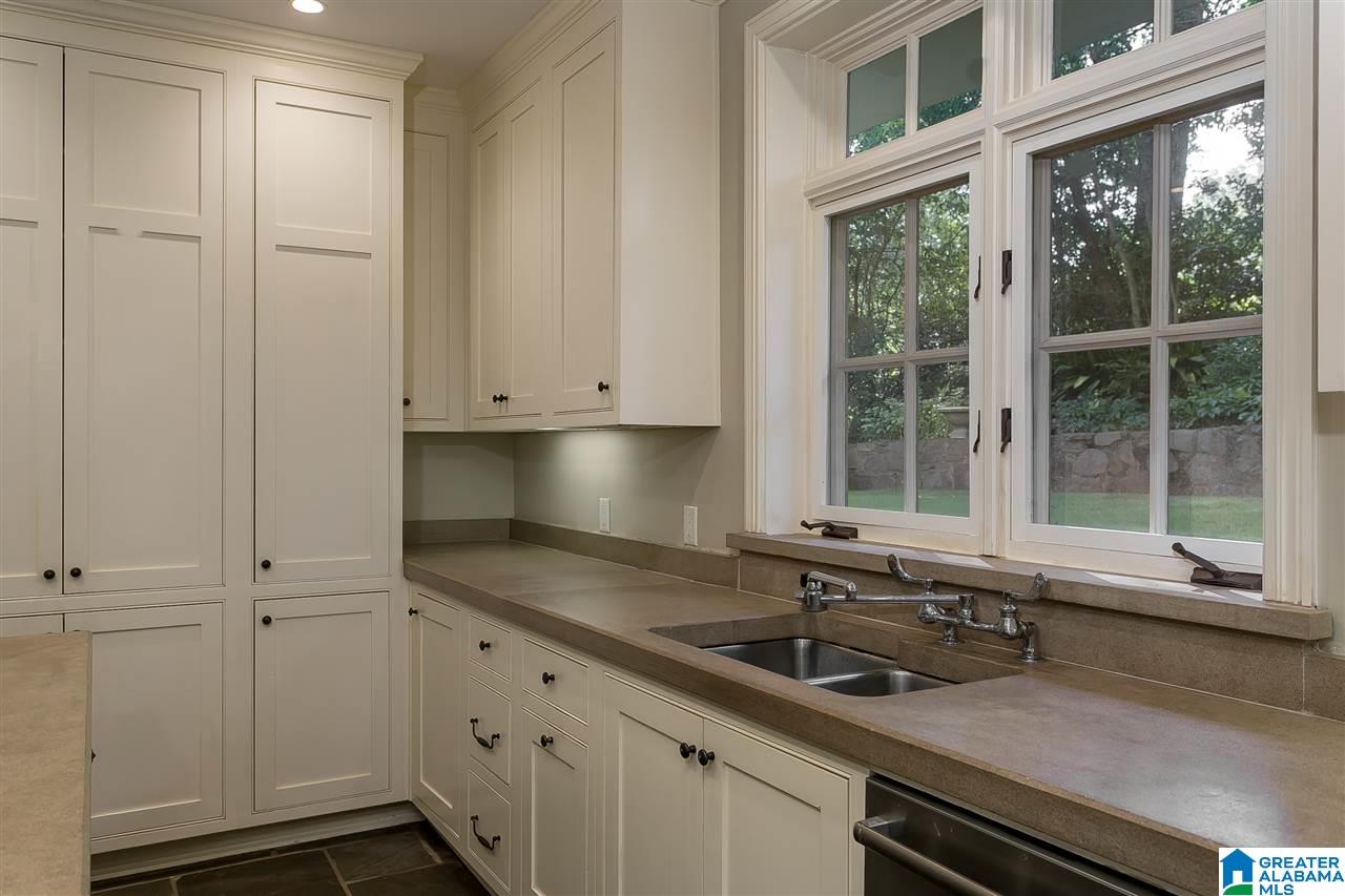 3520 Redmont Road Birmingham, AL 35213 - Photo 17 of 50
