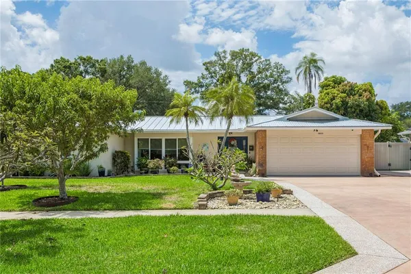 $824,900 | 1883 Oakdale Lane North, Clearwater, FL 33764