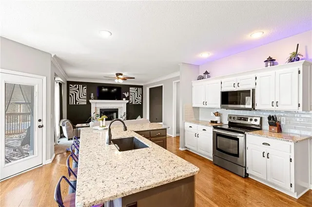 $550,000 | 15826 Maple Street, Overland Park, KS 66223