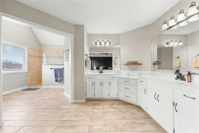 $550,000 | 15826 Maple Street, Overland Park, KS 66223