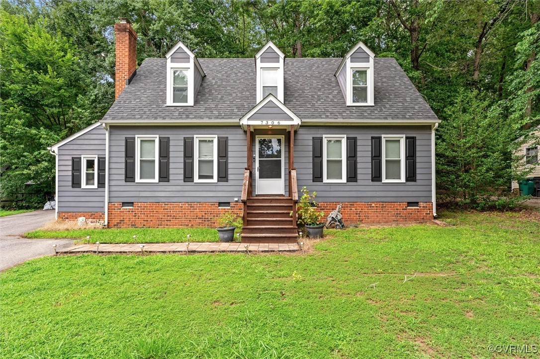 7306 Full Rack Drive Midlothian, VA 23112 - Photo 1 of 32 Cape cod house featuring crawl space, a shingled r