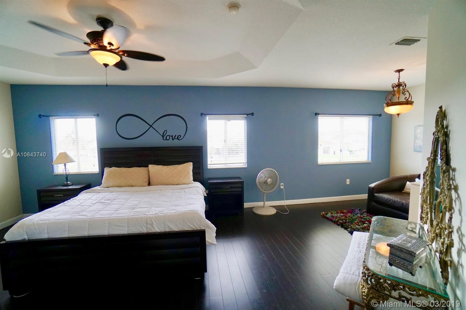 2113 Northeast 40th Road Homestead, FL 33033 - Photo 14 of 26