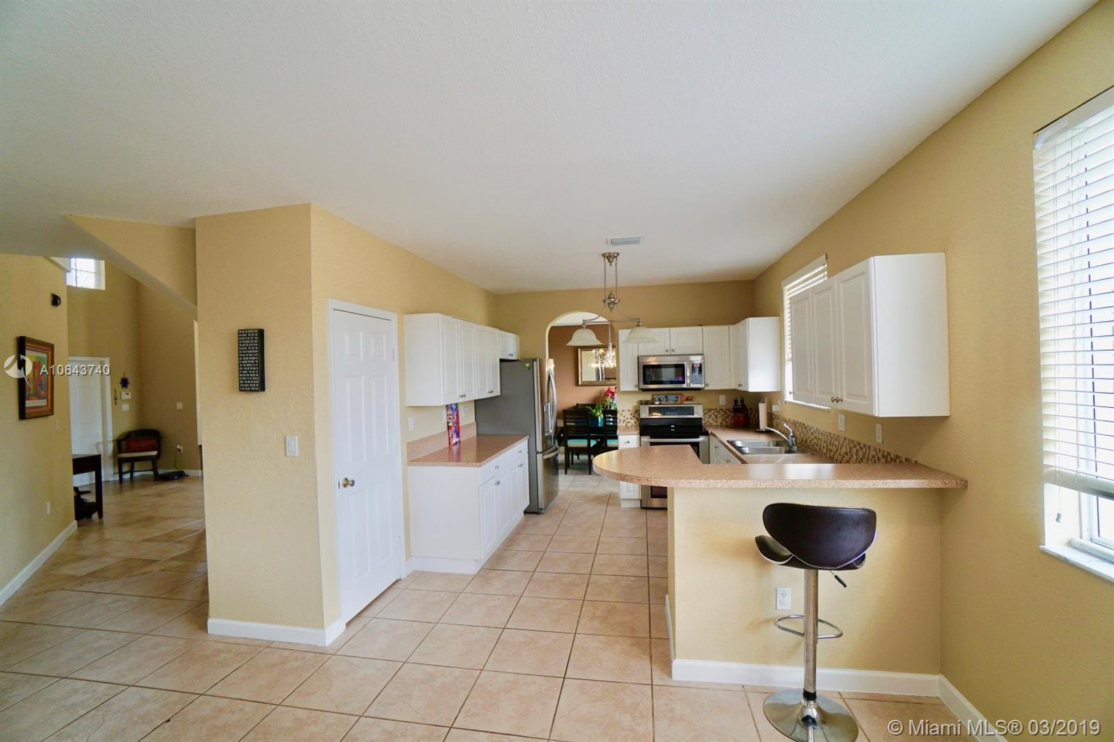 2113 Northeast 40th Road Homestead, FL 33033 - Photo 8 of 26