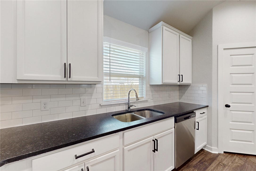 1925 Cambria Drive Bryan, TX 77807 - Photo 18 of 31