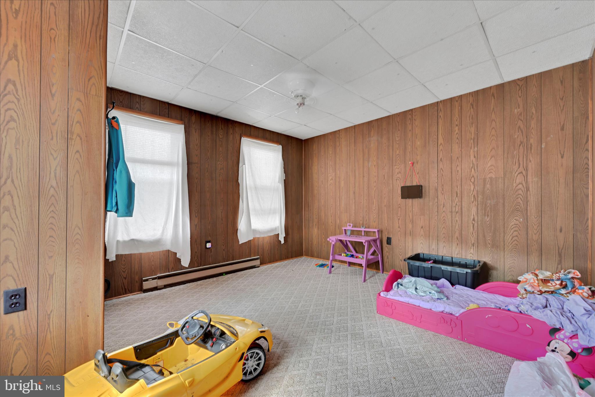 237 South Chestnut Street Shenandoah, PA 17976 - Photo 14 of 35 Unit#2-Kids Room