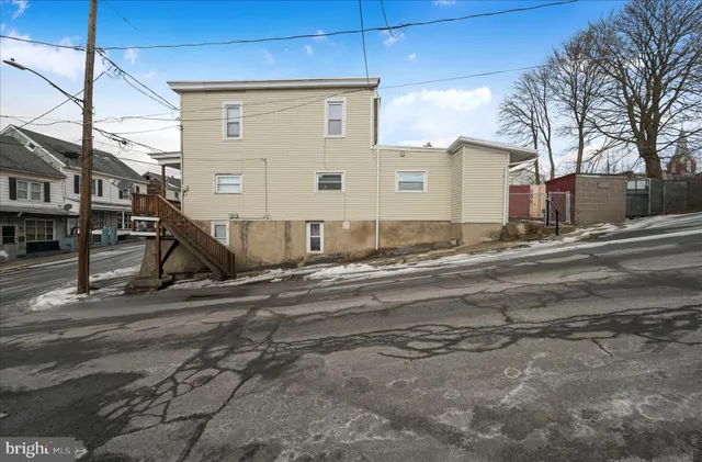 a view of a electric appliances in a patio