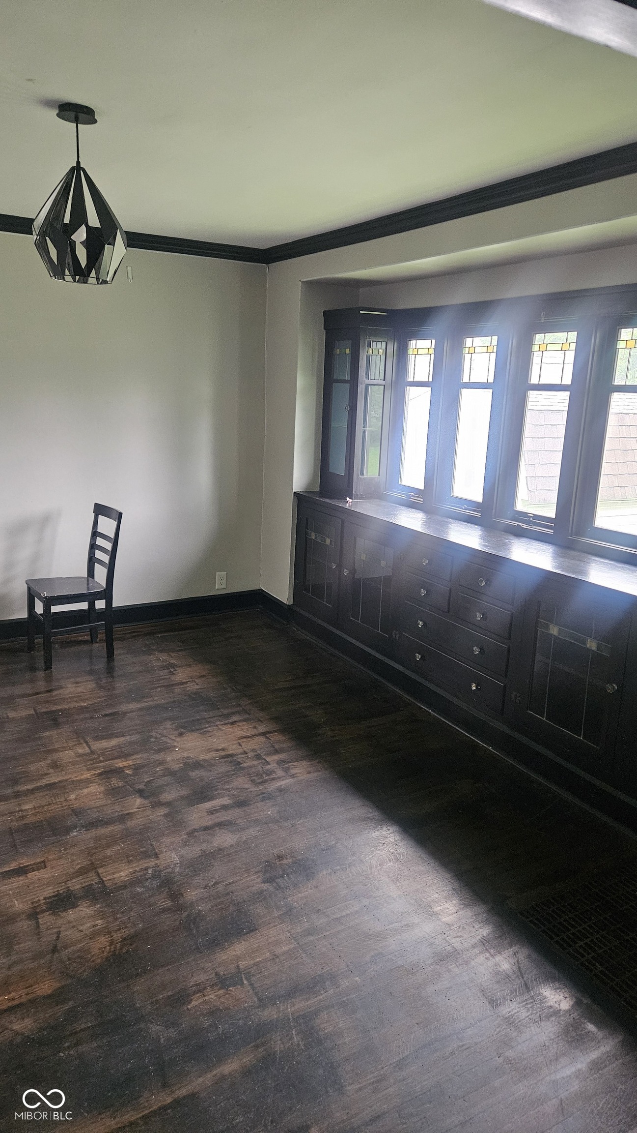 620 Berkley Road Indianapolis, IN 46208 - Photo 4 of 17